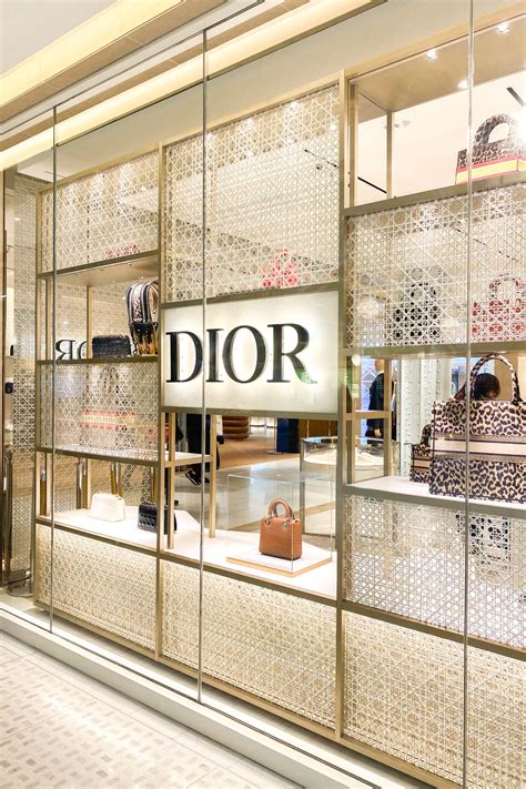 dior shop paris.